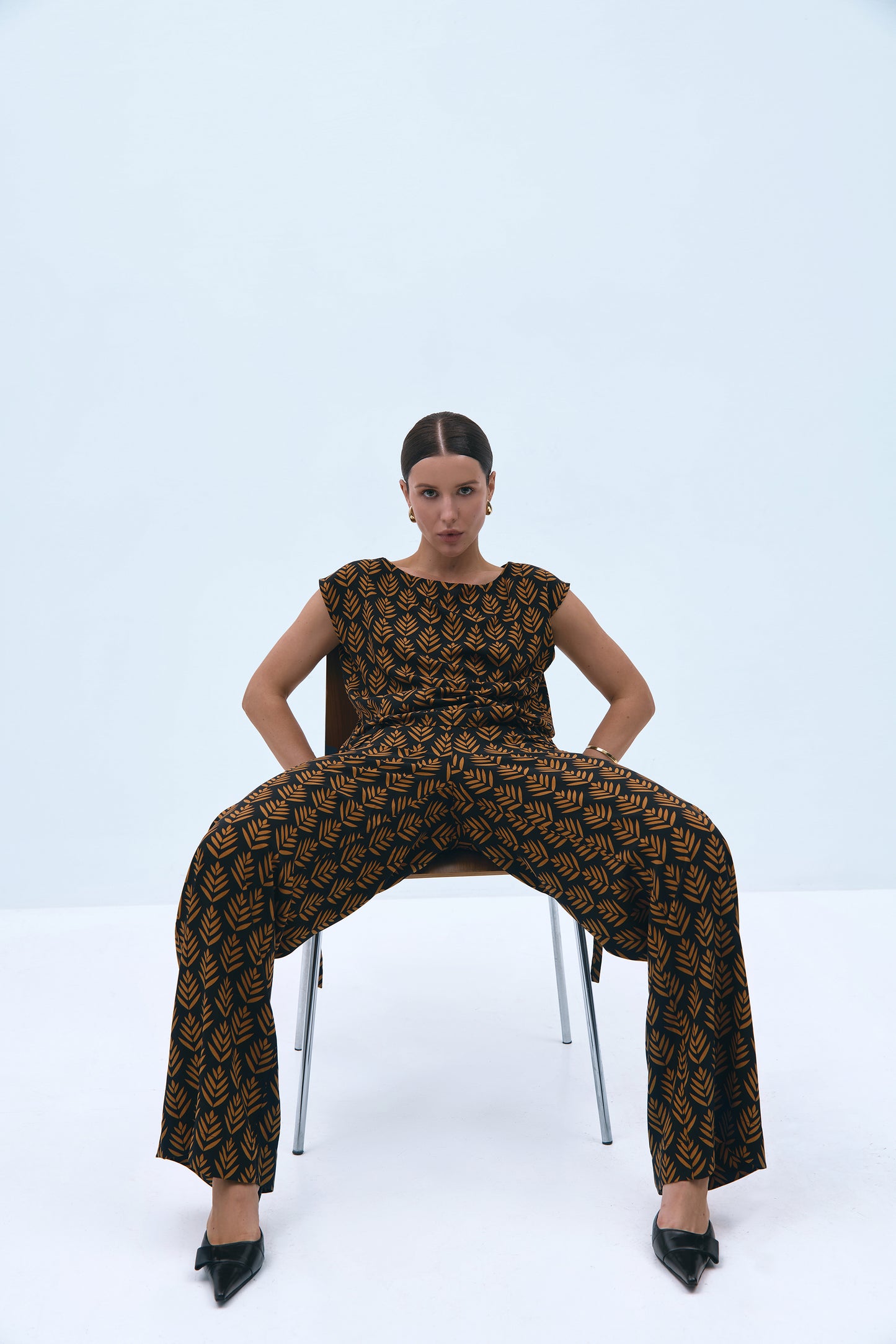 Wheat suit